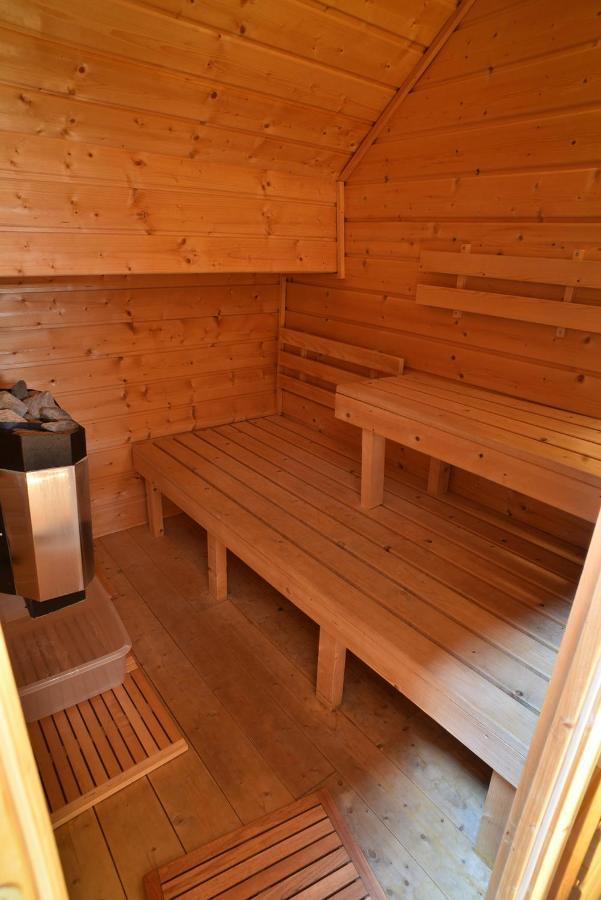 Gite Le Douglas, Vignoble Et Reculees Du Jura - Avec Sauna Lavigny المظهر الخارجي الصورة